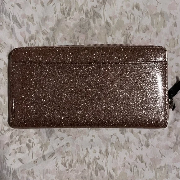 ROSE GOLD KATE SPADE ♠️ WALLET - Picture 2 of 6